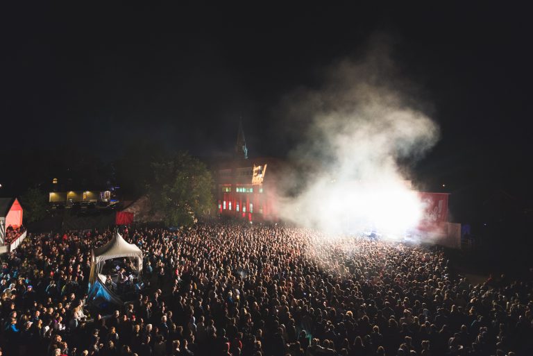 Pour un week-end musicalement magique : destination Le Festif!